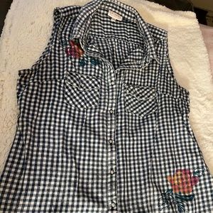 Shyanne button down tank